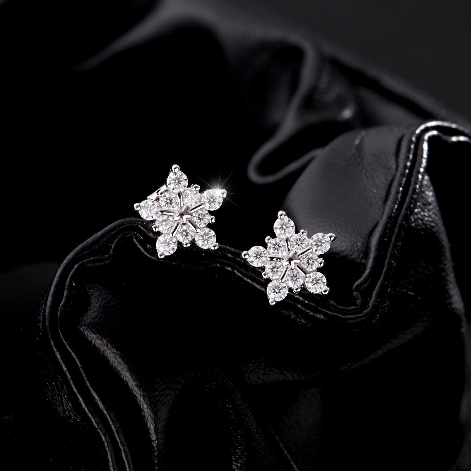 MODIAN D Color Dazzling Moissanite Earrings 925 Sterling Silver Trendy Cute Snowflake Stud Earrings For Women Fine Jewelry